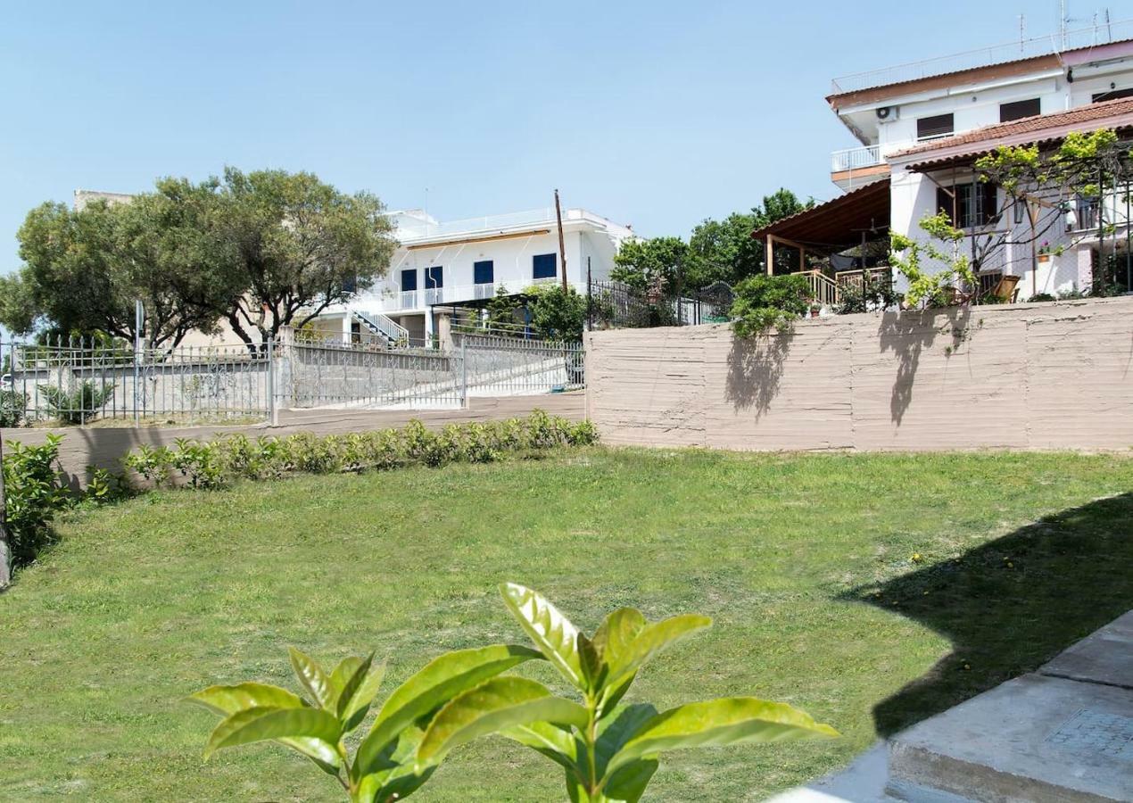 Villa Alexandra Nea Irakleia Exterior photo